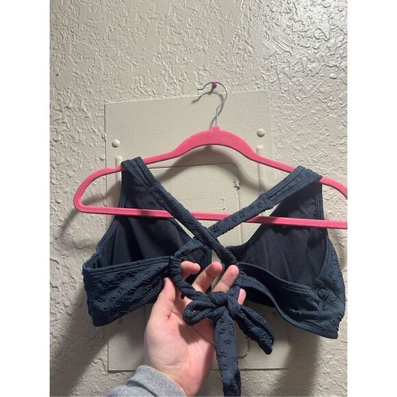 Woman’s Swimsuit Top Size XL - Picture 7 of 8